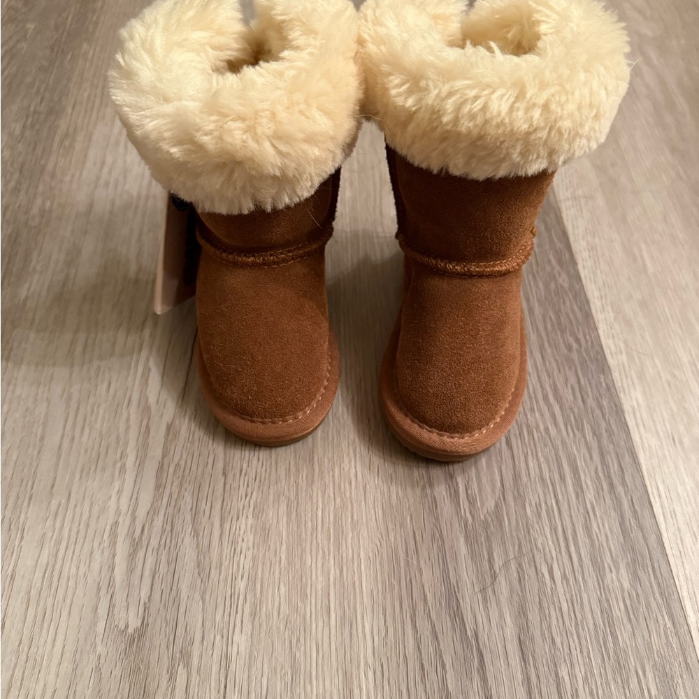 Lamo Tan Kids Boots with Cream Fur